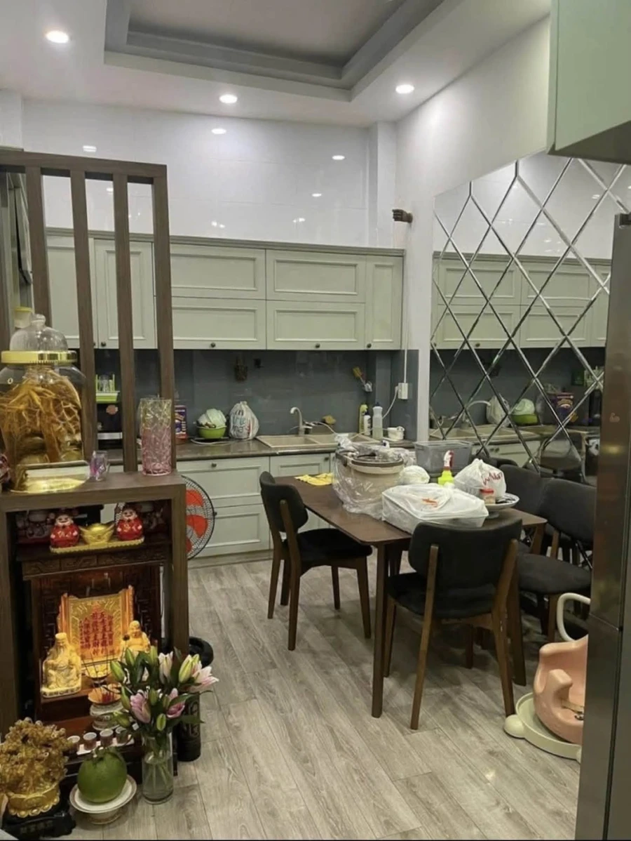 Bán nhà hẻm 4 tầng 3,13x13m, 4PN 4WC, Ngô Gia Tự, Quận 10 - Ảnh 1