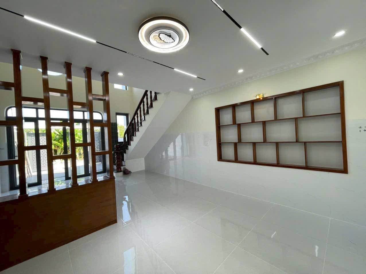 Bán nhà gác lửng Long Điền 80m² 3 phòng ngủ 2.49 tỷ