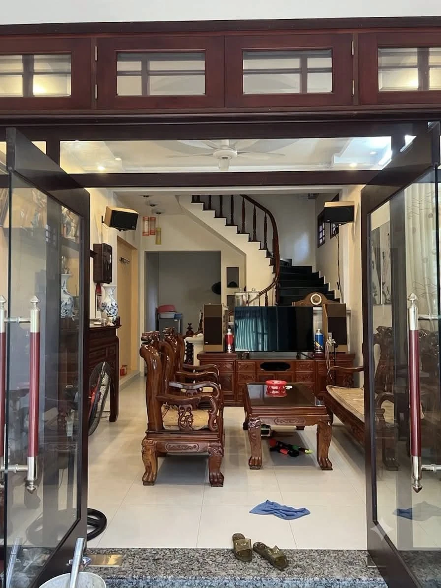 Bán nhà 3 tầng 68,5 m2 ngõ rộng Hải Dương - Ảnh 1