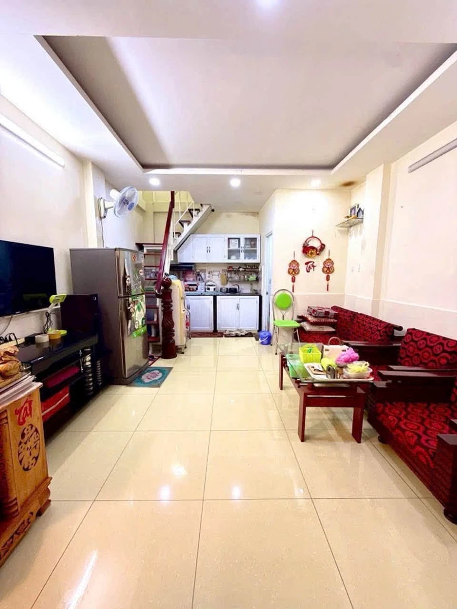 Bán nhà 3 tầng 4x6m, 2PN 2WC, hẻm xe hơi, Quận 10 - Ảnh thu nhỏ 2