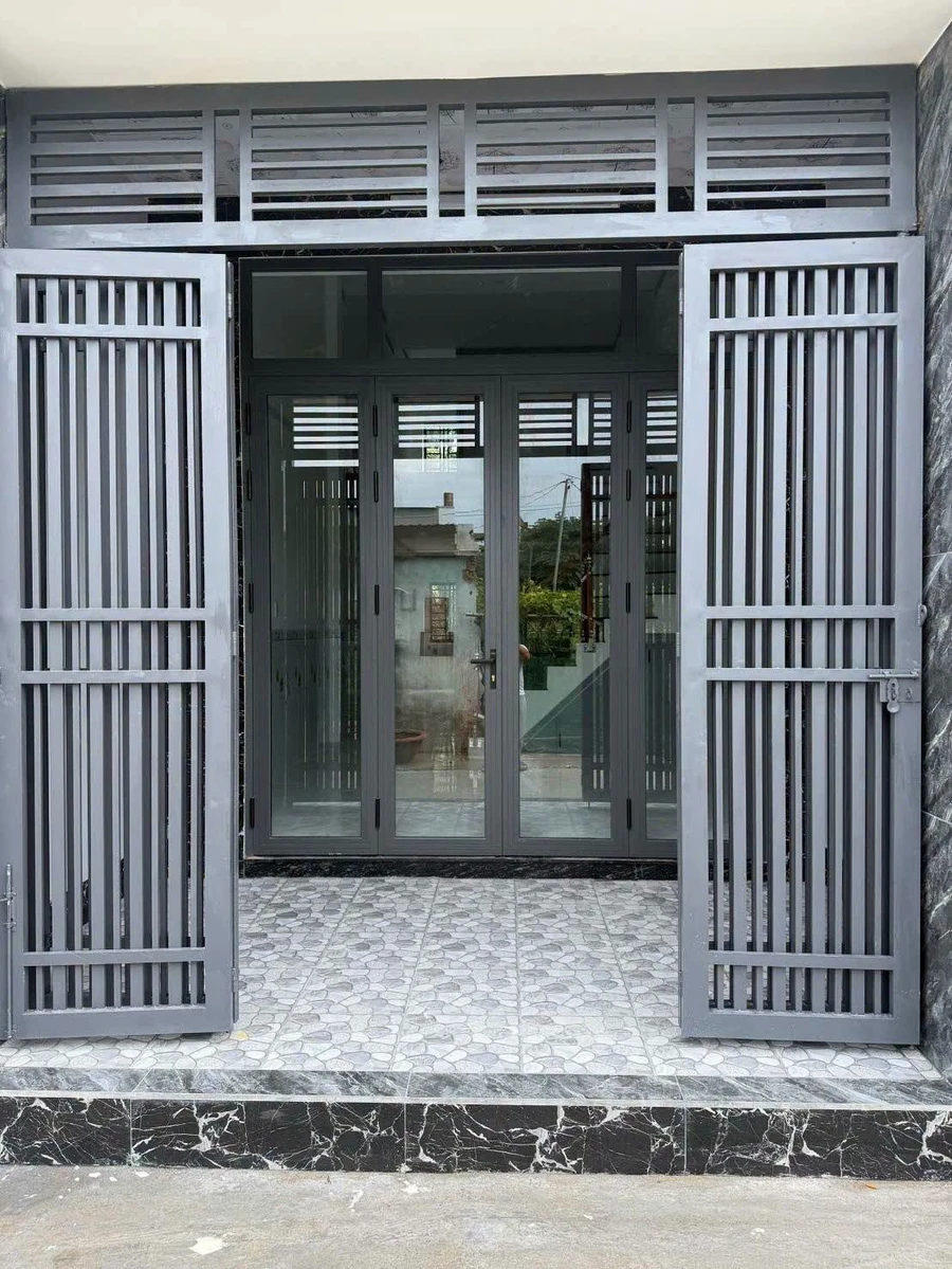 Bán nhà 4 phòng ngủ 80m2 Phường Bình Hòa 1 tỷ 350 - Ảnh thu nhỏ 2