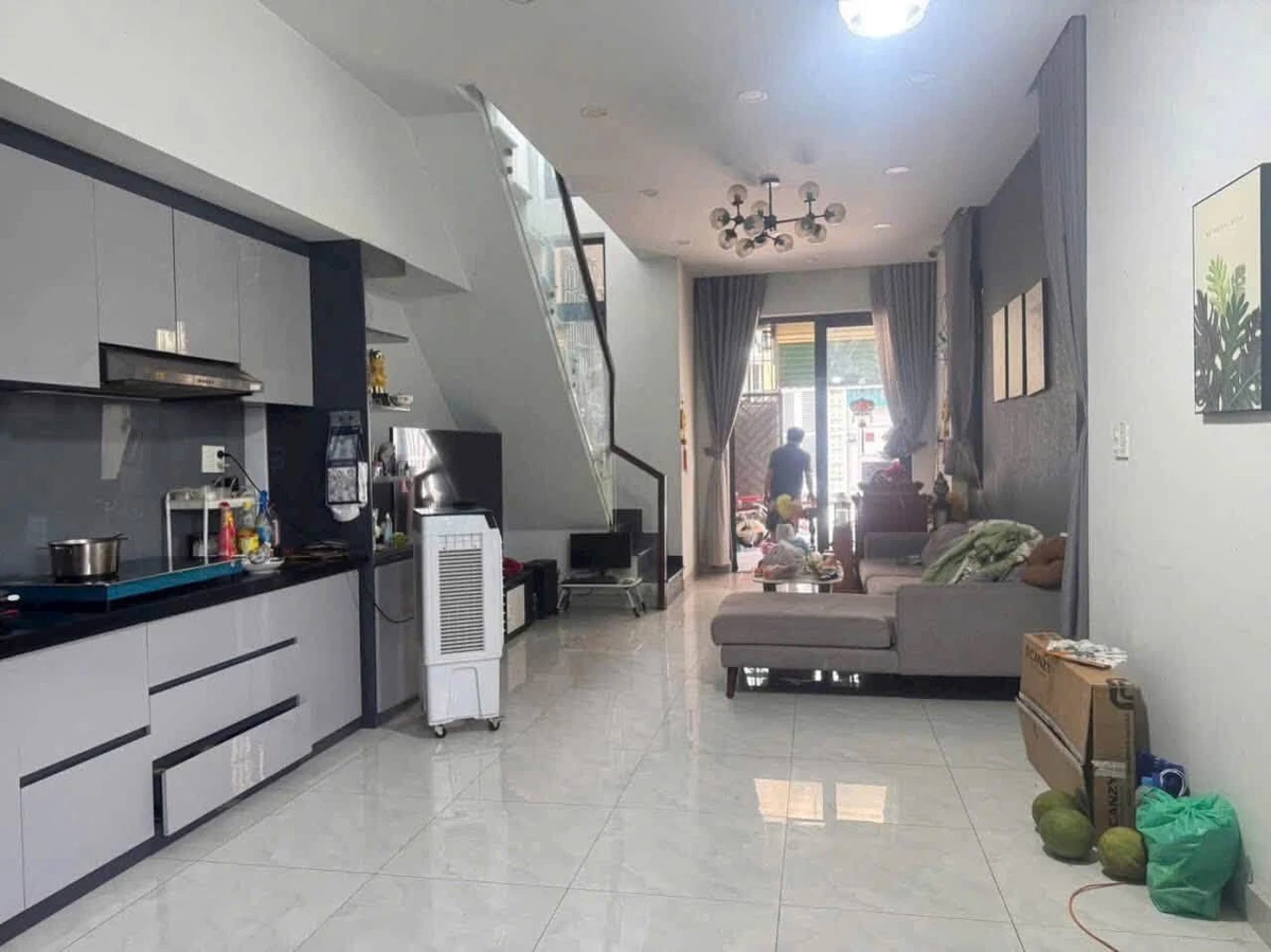 Cho thuê nhà 1 trệt 1 lầu full nội thất 6,5x16m đường Huỳnh Văn Lũy, Phú Lợi - Ảnh 1