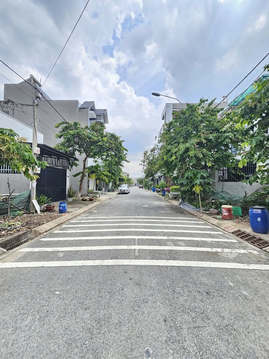 Bán đất 99m² gần Hội Trường Đông Hòa, Dĩ An - 5 tỷ 500 - Ảnh thu nhỏ 4