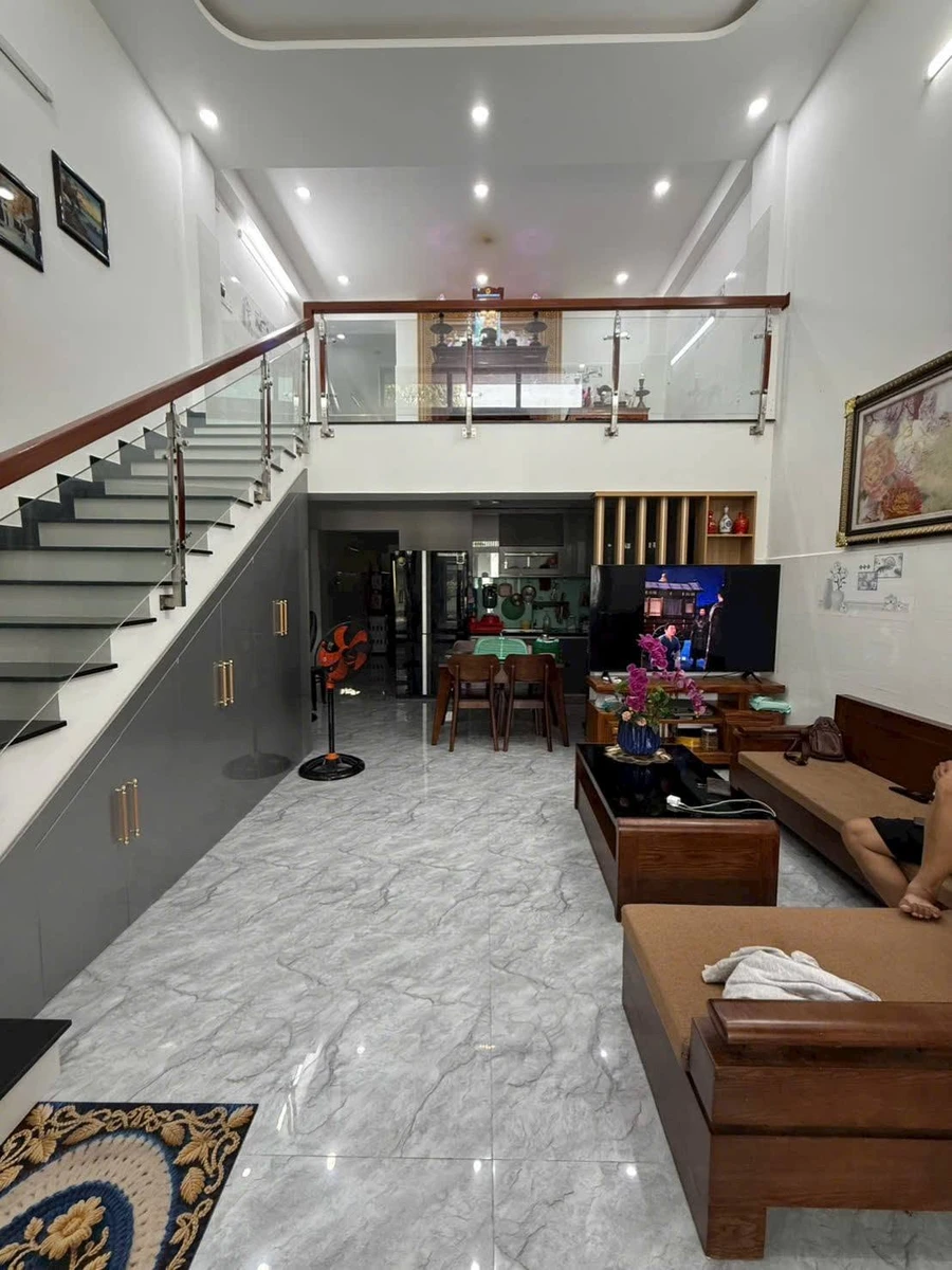 Bán nhà 2 tầng mới đẹp đường Mai Đăng Chơn, Đà Nẵng, hơn 100m², nhỉnh 4 tỷ - Ảnh 1