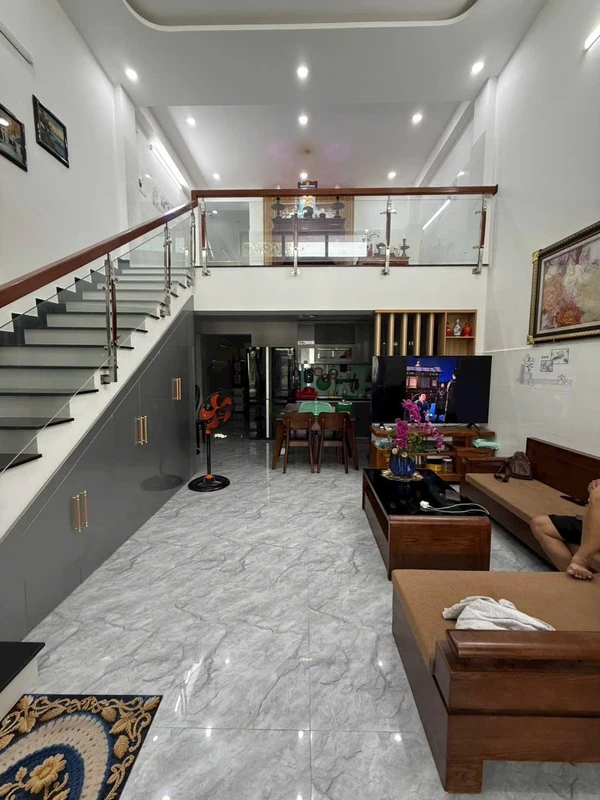 Bán nhà 2 tầng mới đẹp đường Mai Đăng Chơn, Đà Nẵng, hơn 100m², nhỉnh 4 tỷ