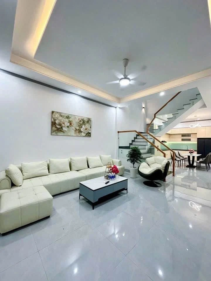 Bán nhà hẻm 303 Y Wang, 210m², 3 PN, 3 WC, Quận 12 - Ảnh thu nhỏ 2