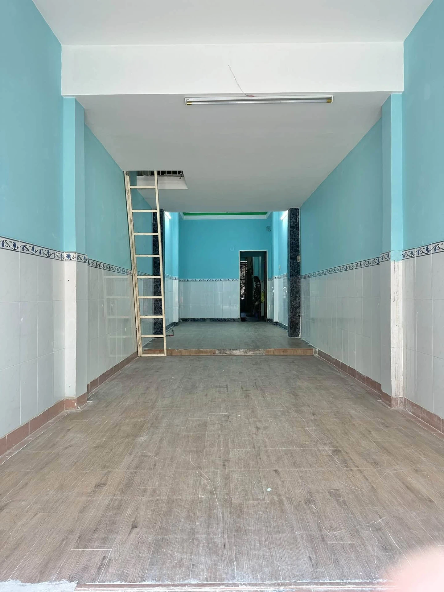 Bán nhà mặt tiền Nguyễn Giản Thanh 64m2, 4 tầng 6PN, gần chợ Thuốc Tây Quận 10 - Ảnh 1