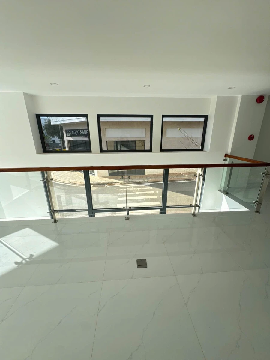 Cho thuê văn phòng góc 2 mặt tiền 124m² Buôn Ma Thuột - Ảnh thu nhỏ 3