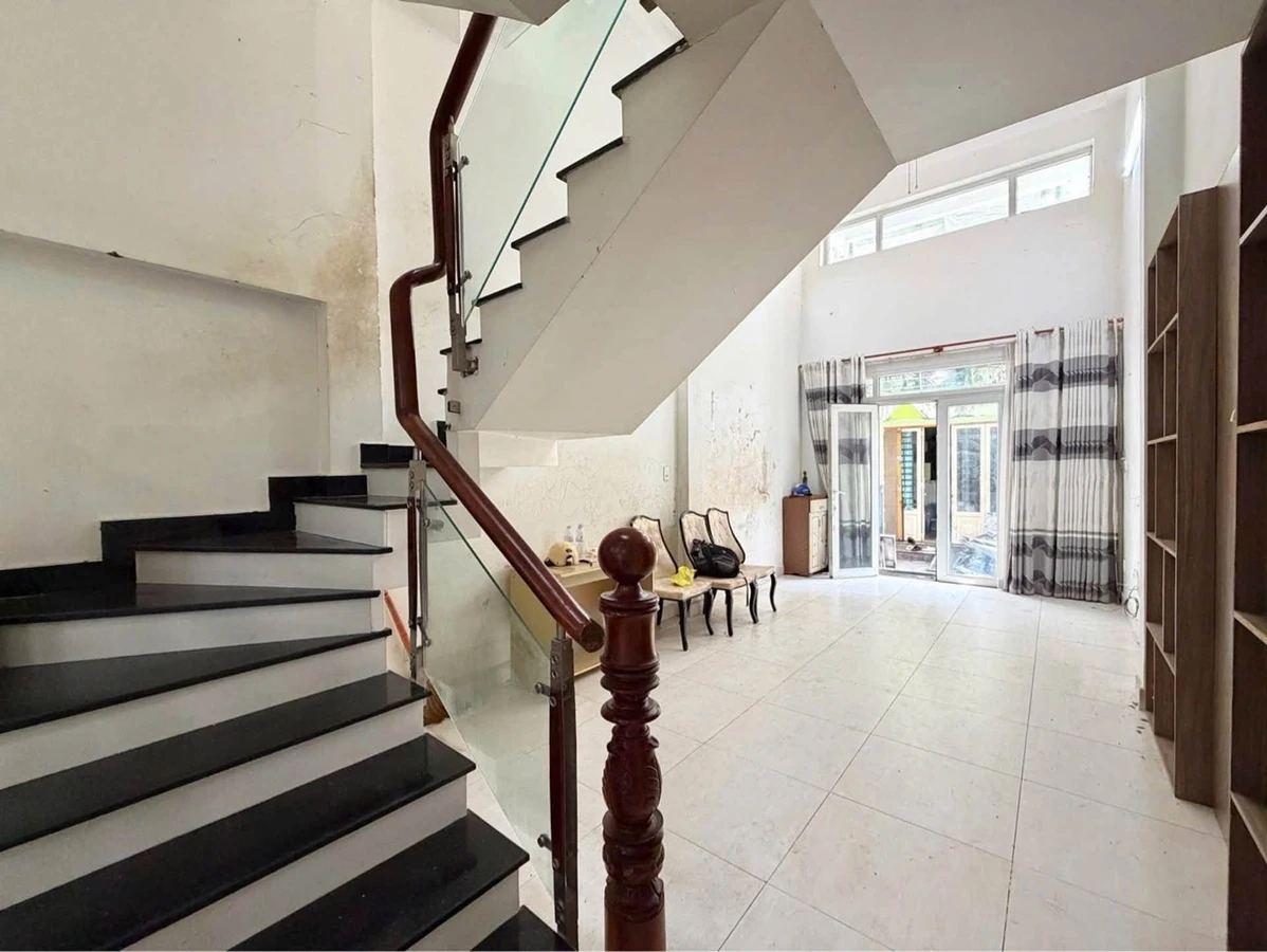 Bán nhà phố 50m2, 4 PN 3 WC gần chợ Phú Nhuận, khoảng 7 tỷ - Ảnh thu nhỏ 3