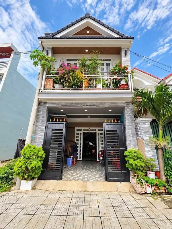 Bán nhà 4PN 92,5m² Dĩ An Bình Dương 3 tỷ 890