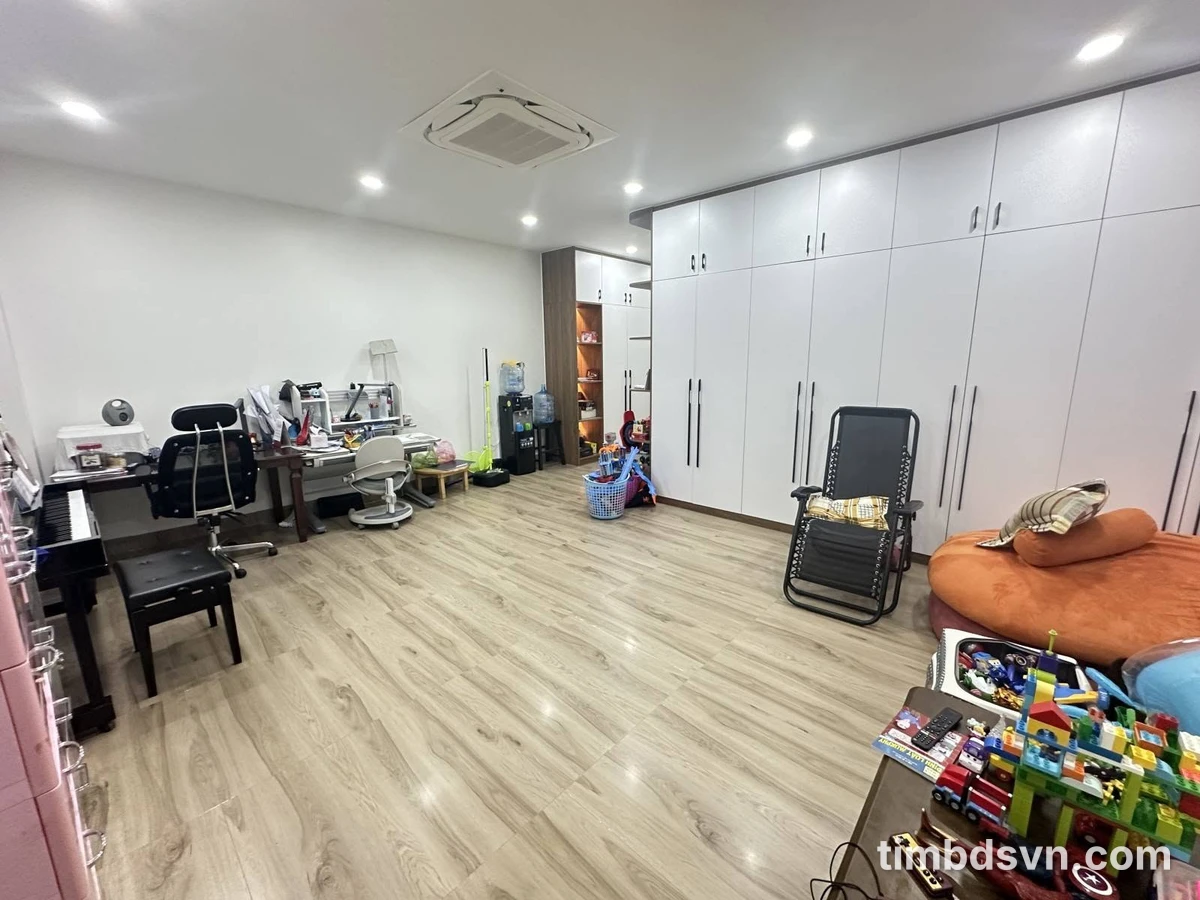Bán nhà mặt tiền Đường 6 Linh Tây 110m2 hơn 13 tỷ - Ảnh thu nhỏ 3