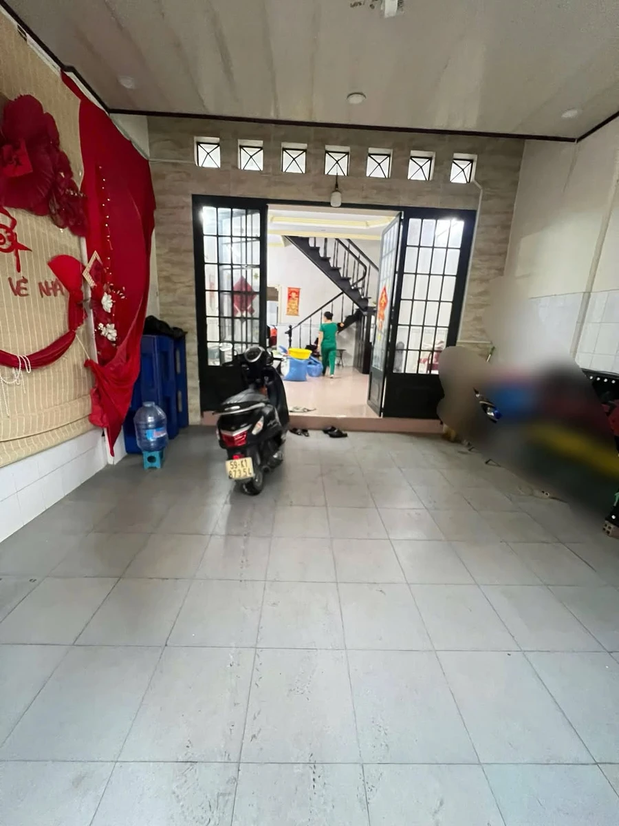 Cho thuê nhà hẻm xe tải 3PN Ni Sư Huỳnh Liên 15 triệu/tháng - Ảnh 1