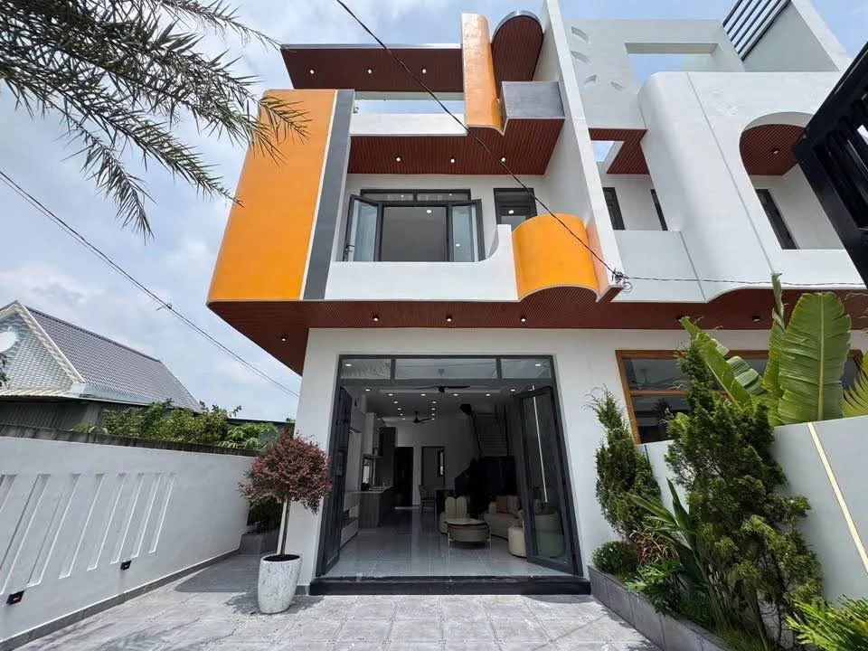 Bán nhà góc 3 mặt tiền 6,8x22m 3PN 3WC gần KCN Cầu Tràm, Xã Rạch Kiến - Ảnh thu nhỏ 2