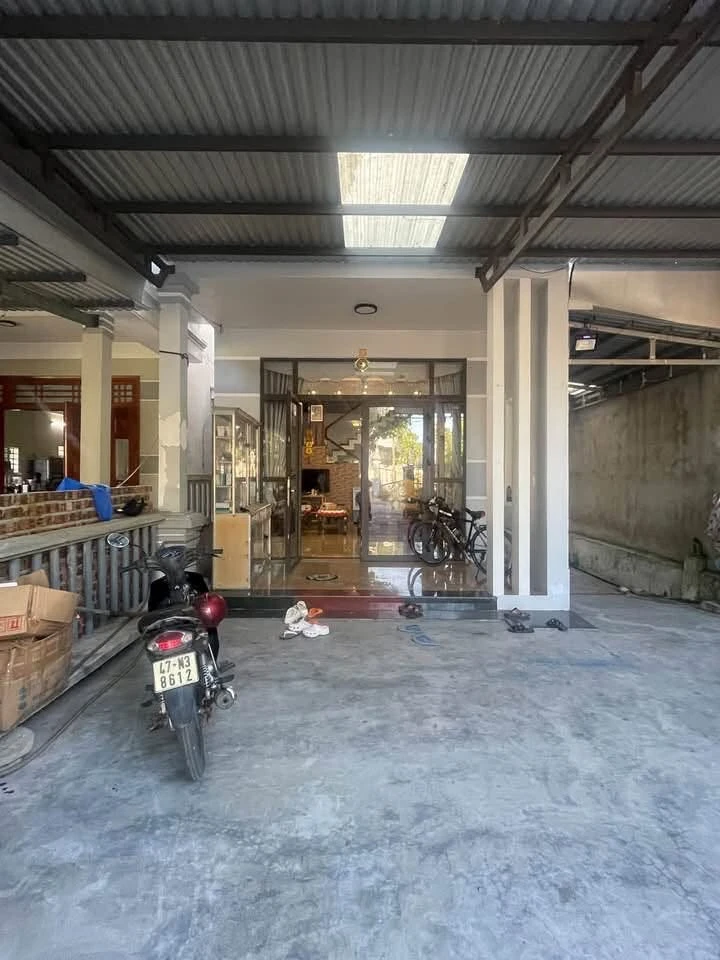 Bán nhà 2 tầng 215m² mặt tiền chợ Bà, Đà Nẵng, 1,6 tỷ - Ảnh thu nhỏ 2