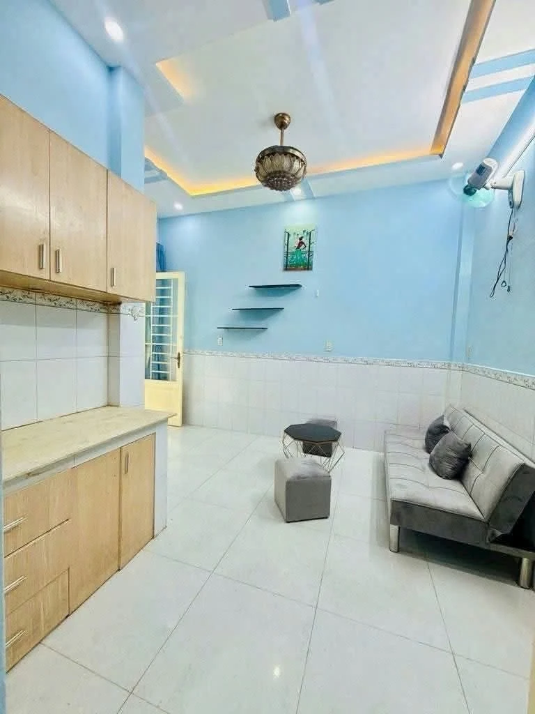 Bán nhà Quận 4, Khánh Hội, 43m², 2 phòng, 2 WC, 2 tỷ 350 - Ảnh thu nhỏ 3