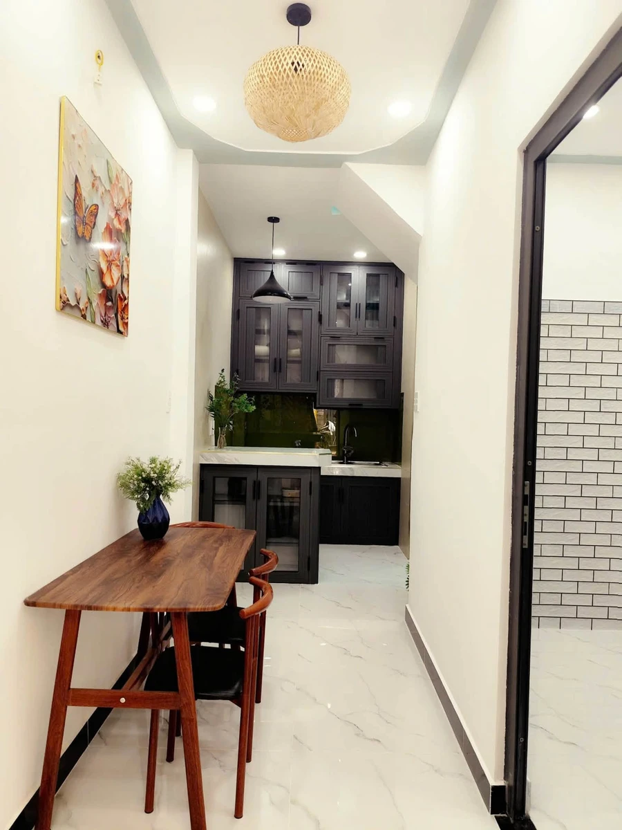Bán nhà hẻm 5m ô tô Lê Văn Quới, 4x10m, 1 trệt 1 lầu, 3PN, 4,8 tỷ - Ảnh thu nhỏ 4