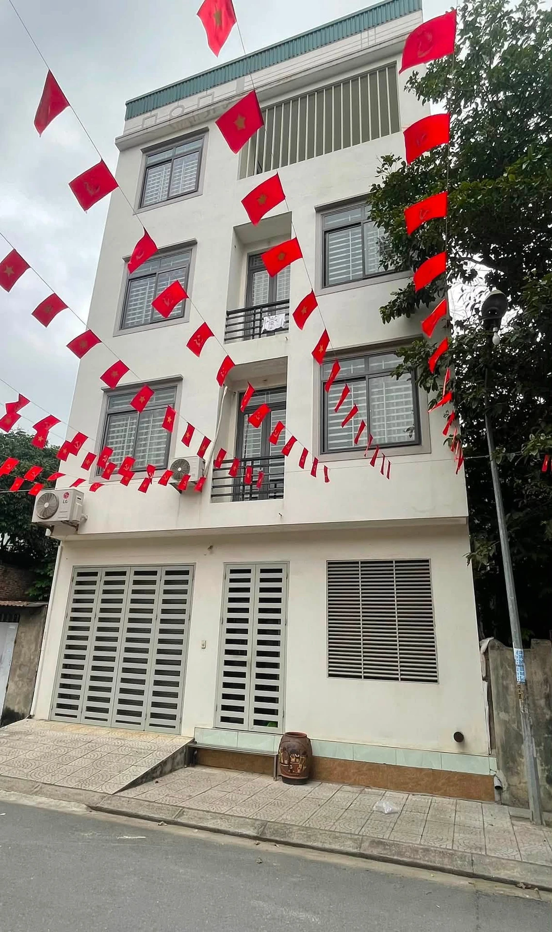 Bán nhà 4 tầng 64m² Phường Việt Trì - Ảnh 1