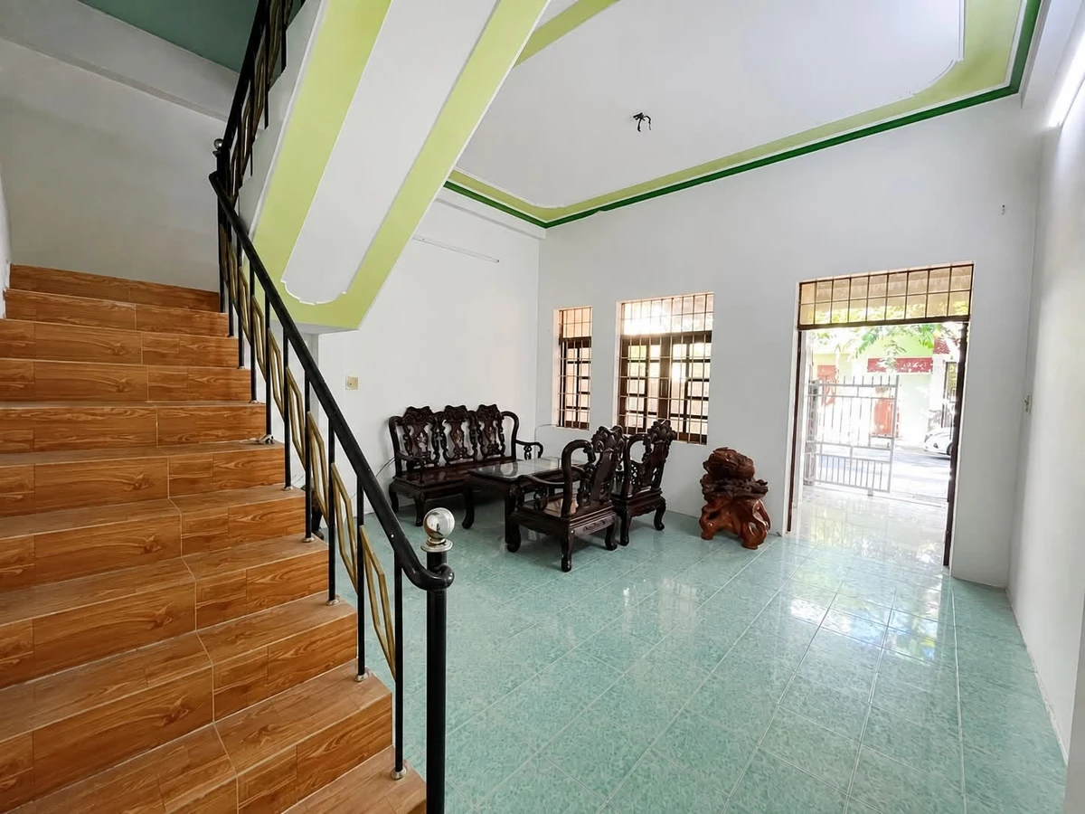 Bán nhà mặt tiền Chí Linh 85m2, 3PN, 2WC gần biển - Ảnh 1