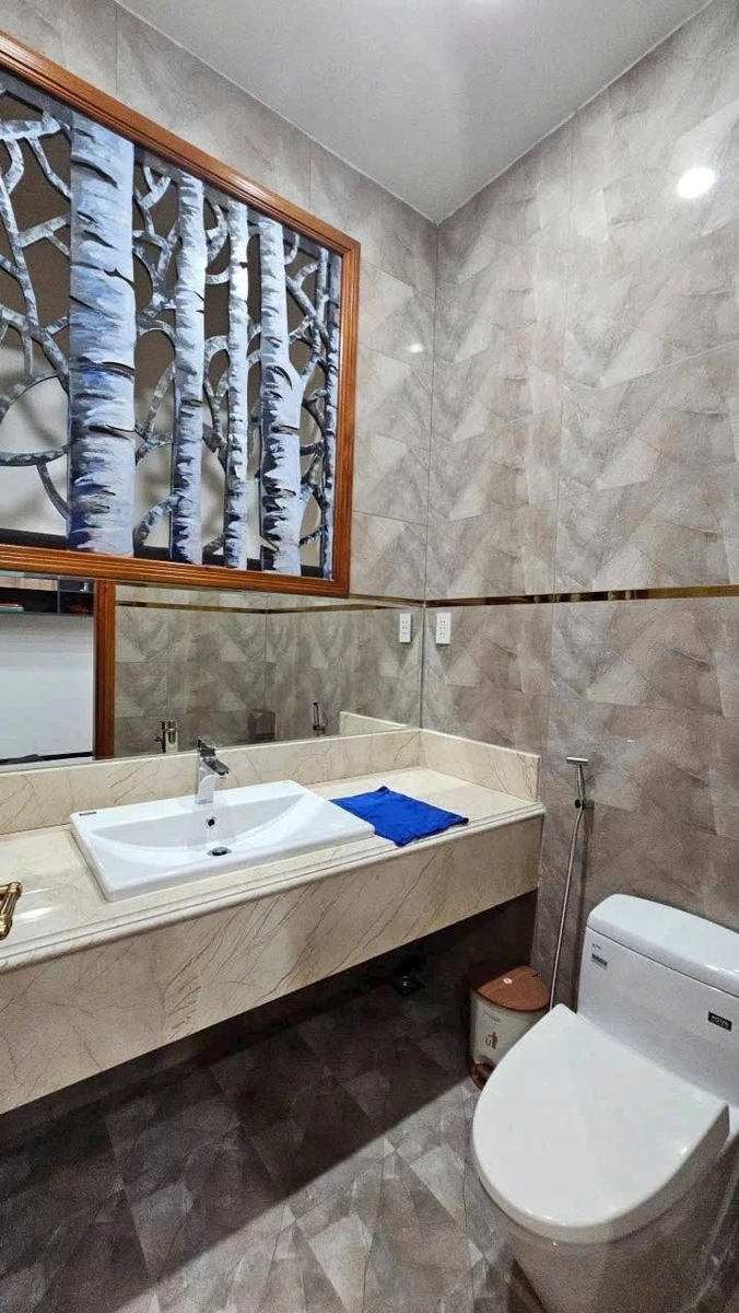 Bán nhà mới 1 trệt 4 lầu 56,8m2 có thang máy khu Phố Tây, Nha Trang - Ảnh thu nhỏ 4