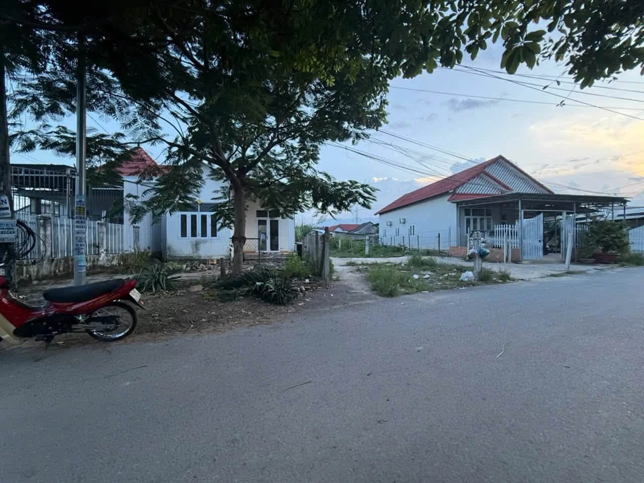 Bán nhà mặt tiền kinh doanh 243m2 tại Diên Lạc, cách Tỉnh lộ 2 100m, giá 1,499 tỷ - Ảnh 1