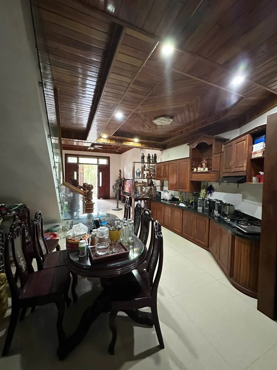 Bán nhà 2 tầng 100m² đầy đủ nội thất Phường Thuỷ Xuân, Huế - Ảnh thu nhỏ 2