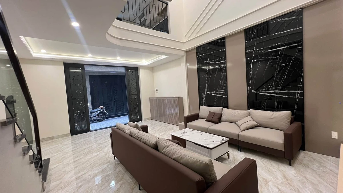 Bán nhà 4 tầng phố Hồ Sen 44m2 - 3,5 tỷ - Ảnh thu nhỏ 2