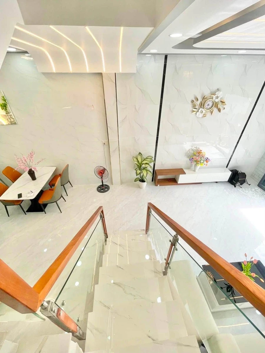 Bán nhà 3 tầng 3PN hẻm xe hơi Bùi Tư Toàn, Bình Tân, 49m2, giá 5,79 tỷ - Ảnh thu nhỏ 5