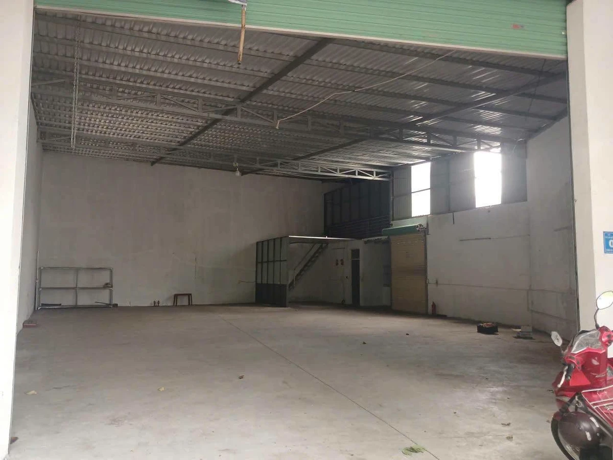 Cho thuê kho ~300m² đường 12m, Phú Tân, Thủ Dầu Một, Bình Dương - Ảnh 1
