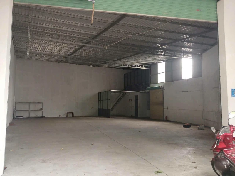Cho thuê kho ~300m² đường 12m, Phú Tân, Thủ Dầu Một, Bình Dương