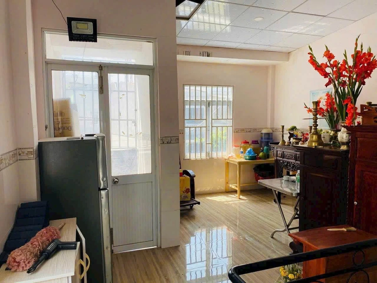 Nhà 1 trệt 1 lầu 90m2 mặt tiền Phú Thuỷ Phan Thiết - Ảnh thu nhỏ 5