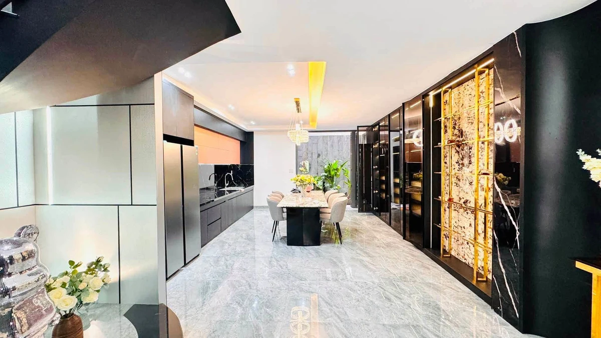 Bán nhà phố mặt tiền Đông Trà 100m2 5 tầng thang máy - Ảnh thu nhỏ 2