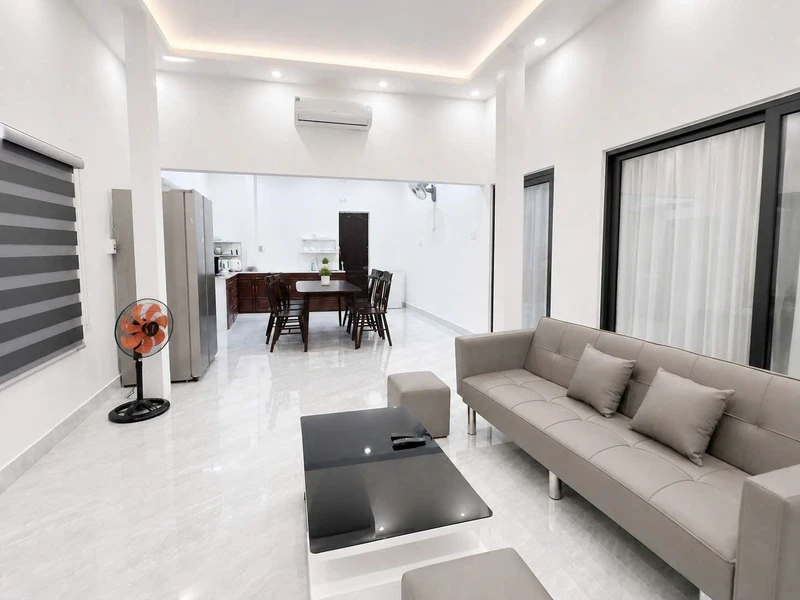 Bán villa 2 tầng 3PN sát biển Non Nước 160m²