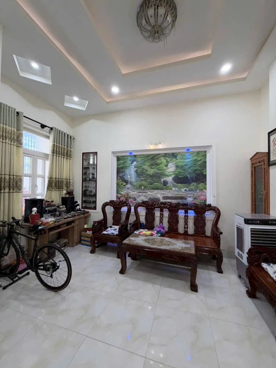 Bán nhà lầu mặt tiền Văn Thánh Phan Thiết 150m² 2.3 tỷ - Ảnh thu nhỏ 3