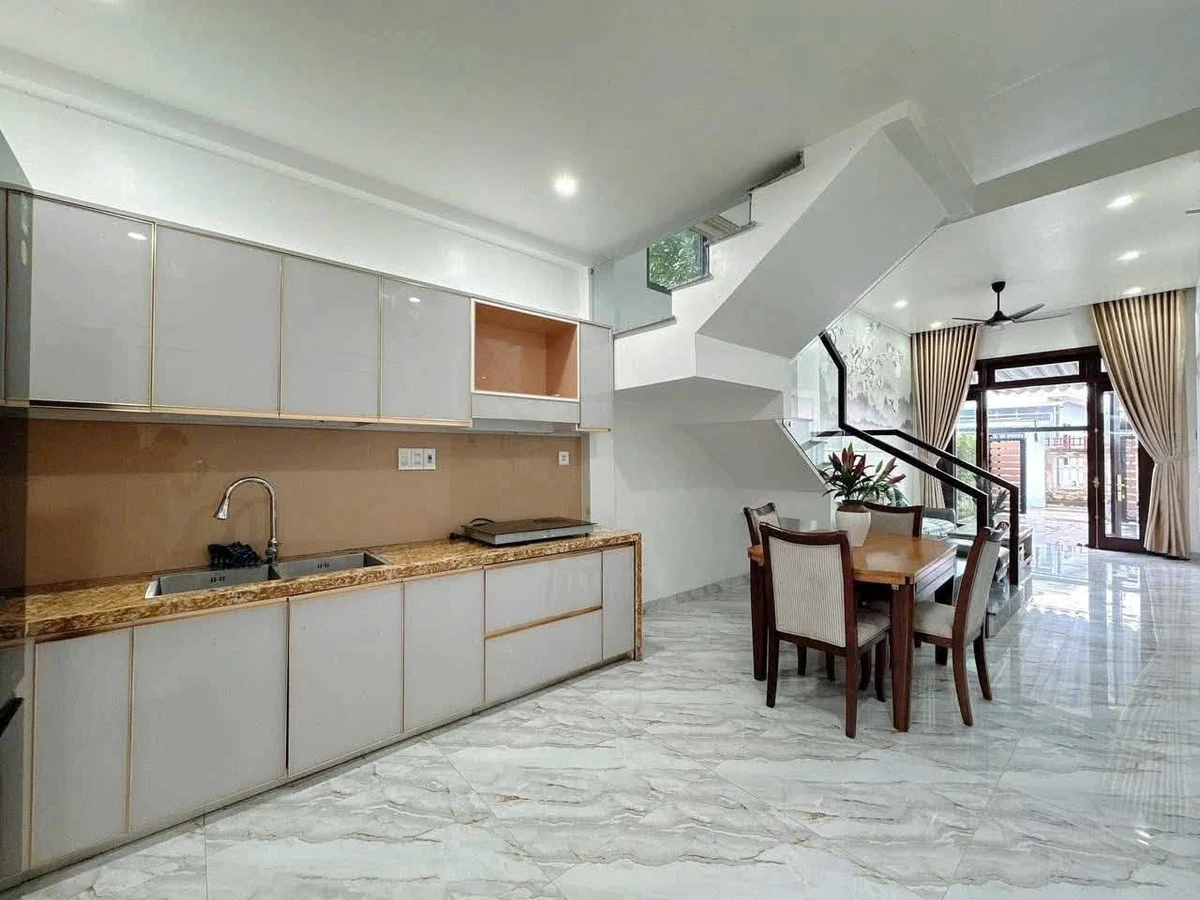 Bán nhà 3 tầng có hồ bơi, 100m², Huế - Ảnh thu nhỏ 3