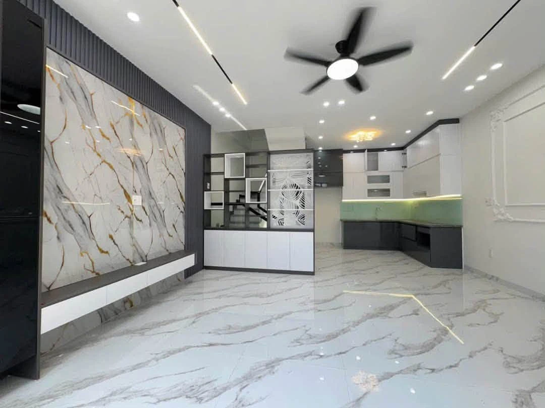 Bán nhà 3 tầng 42m2 độc lập, 3 phòng ngủ tại Ngã 6 Quán Trữ, Kiến An, Hải Phòng - Ảnh thu nhỏ 2