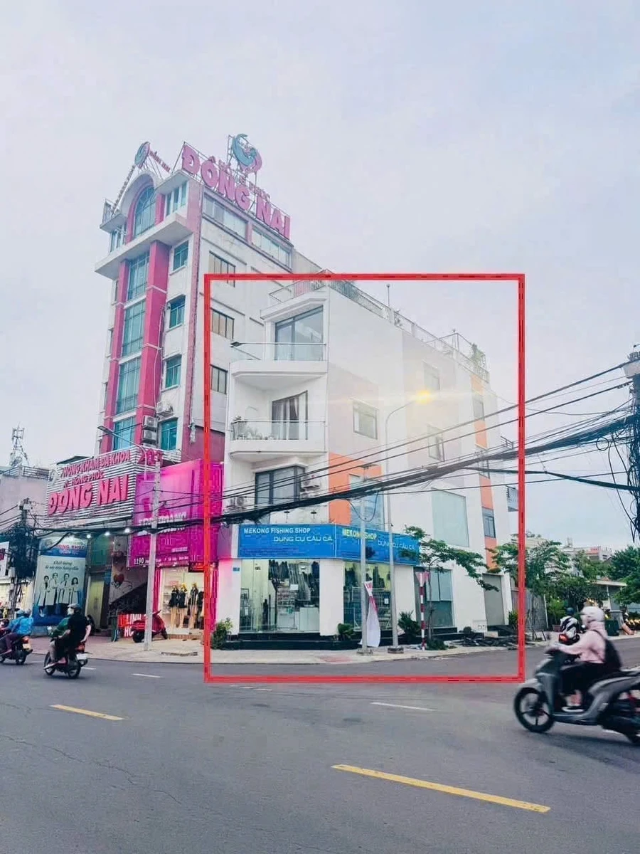 Bán nhà góc 2 mặt tiền 84m² 15 tỷ Phạm Văn Thuận Biên Hòa - Ảnh 1