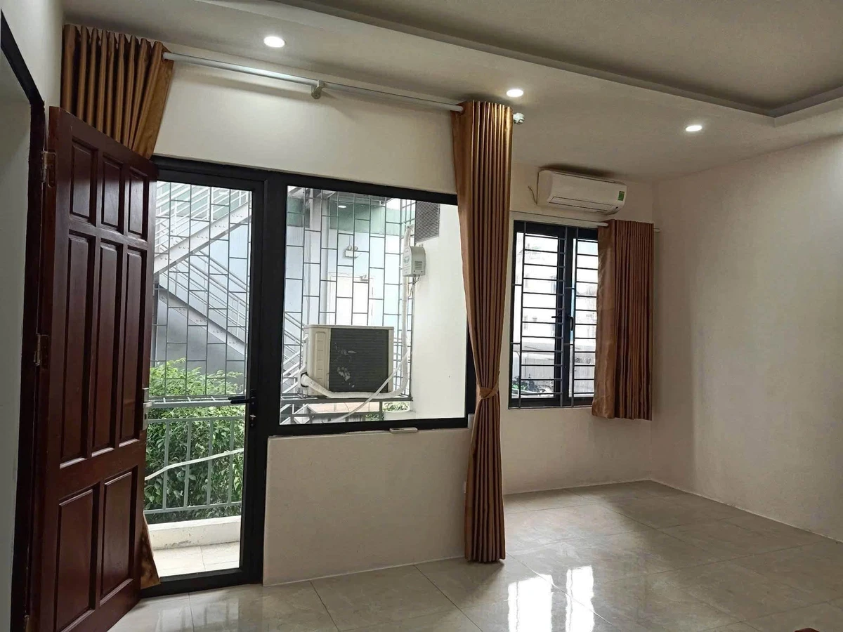 Cho thuê nhà 3PN, 40m² đủ đồ Khâm Thiên 13 tr/tháng - Ảnh thu nhỏ 2