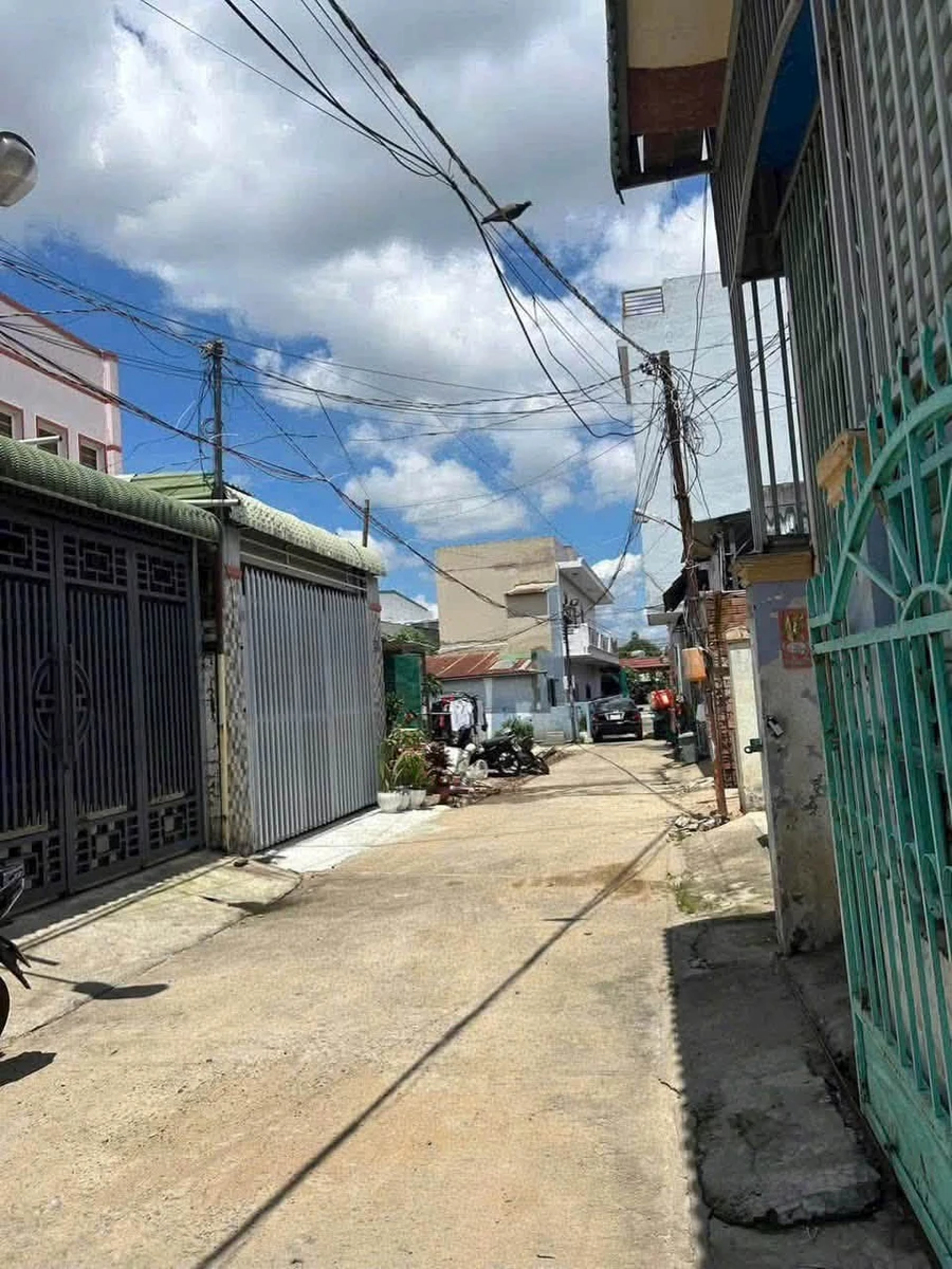 Bán nhà hẻm Nguyễn Văn Linh 90m² Liên Nghĩa 2 tỷ 850 - Ảnh 1