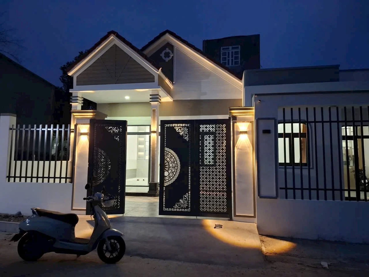 Bán nhà cấp 4 105m² 2 PN Tân Định Bến Cát - Ảnh 1