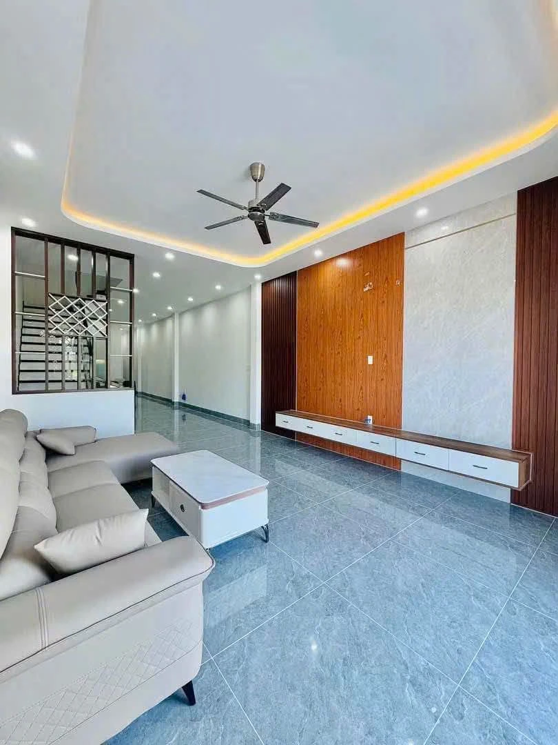 Bán nhà 3PN view công viên Đường Số 4 Rạch Giá, 90m² - Ảnh thu nhỏ 3