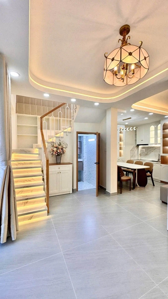 Bán nhà 4PN 40,5m2 Huỳnh Tấn Phát Quận 7, 5,95 tỷ - Ảnh thu nhỏ 4