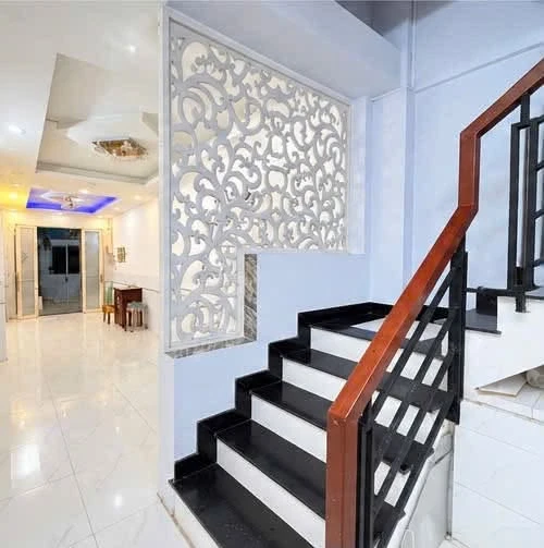 Cho thuê nhà nguyên căn 5PN, 4WC, 54m2, Quận 5