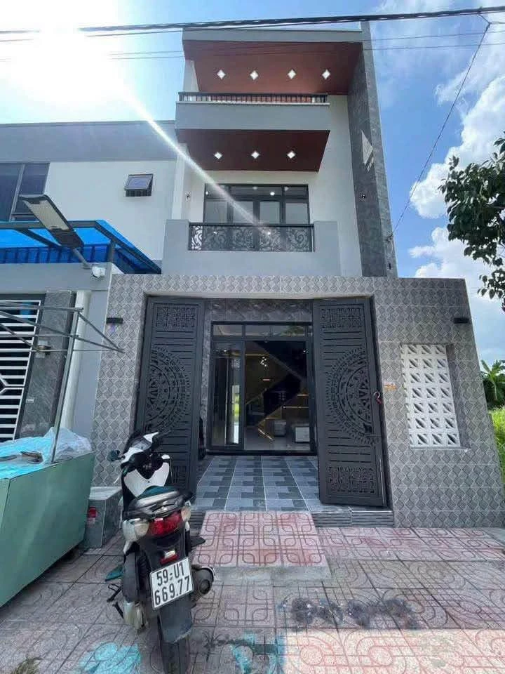 Bán nhà 3 phòng ngủ 87,5m² mặt tiền 7m Rạch Kiến, Long An - Ảnh 1