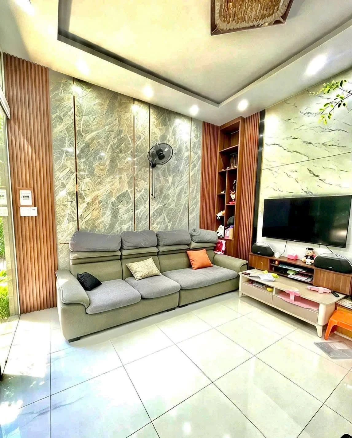 Bán nhà 3 tầng 105,5 m² Trần Hưng Đạo Quy Nhơn 2 tỷ 4 - Ảnh 1