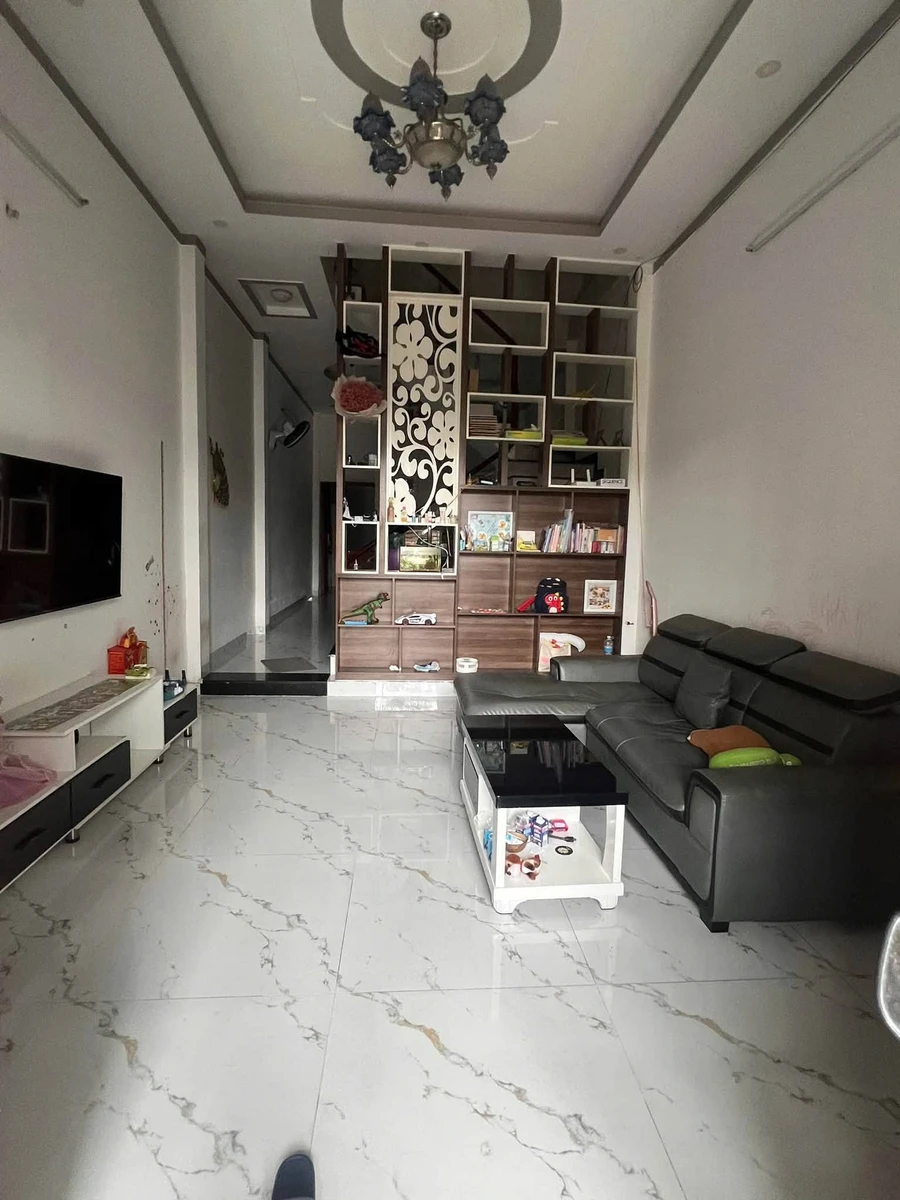 Bán nhà 4PN 3WC 72m² Phường Đông Hòa, giá 4 tỷ - Ảnh thu nhỏ 3