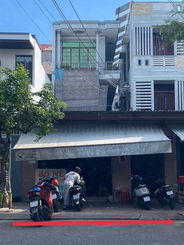 Nhà phố 3 tầng mặt tiền Lý Nam Đế, Nha Trang, 161.6m²