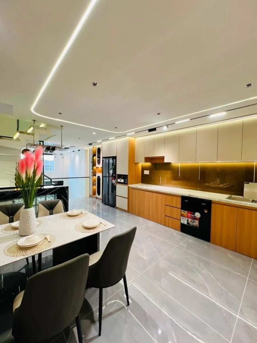 Bán nhà hẻm xe hơi 5 tầng 55m² Phạm Văn Bạch 8.4 tỷ - Ảnh thu nhỏ 4