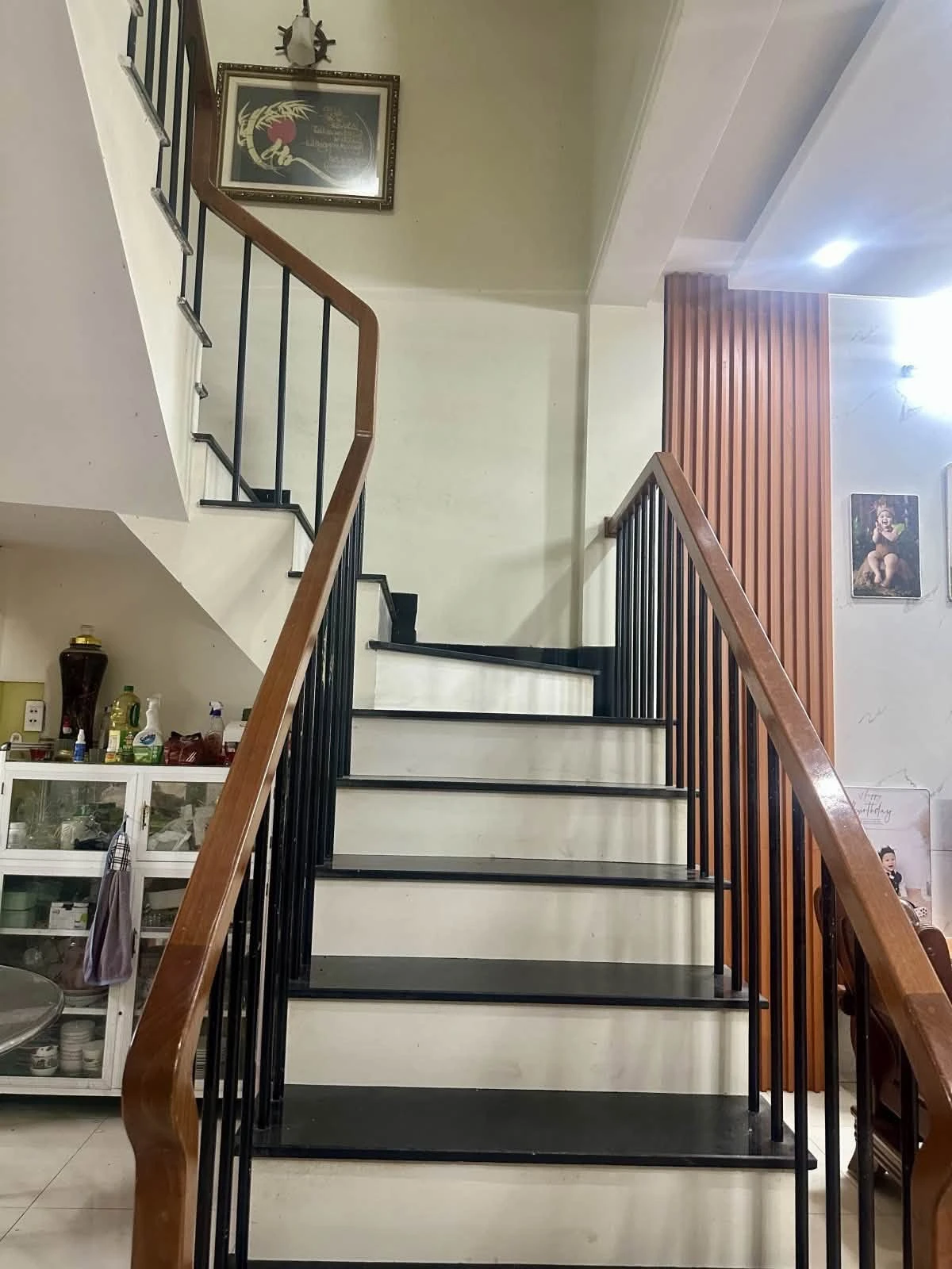 Bán nhà 3 tầng 105m² 4PN mặt tiền 6,3m gần biển Mỹ Khê, Đà Nẵng 13 tỷ - Ảnh 1