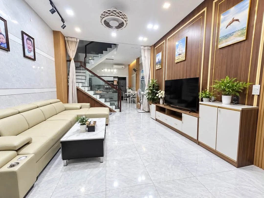 Bán nhà phố 51m² 4 tầng 4PN Huỳnh Tấn Phát Nhà Bè 5.6 tỷ - Ảnh thu nhỏ 2