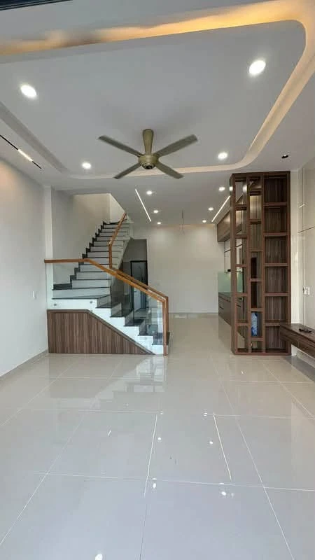 Bán nhà mặt tiền DX101, 4PN, 91.7m² ở Bình Dương, giá 3 tỷ 550 - Ảnh thu nhỏ 4
